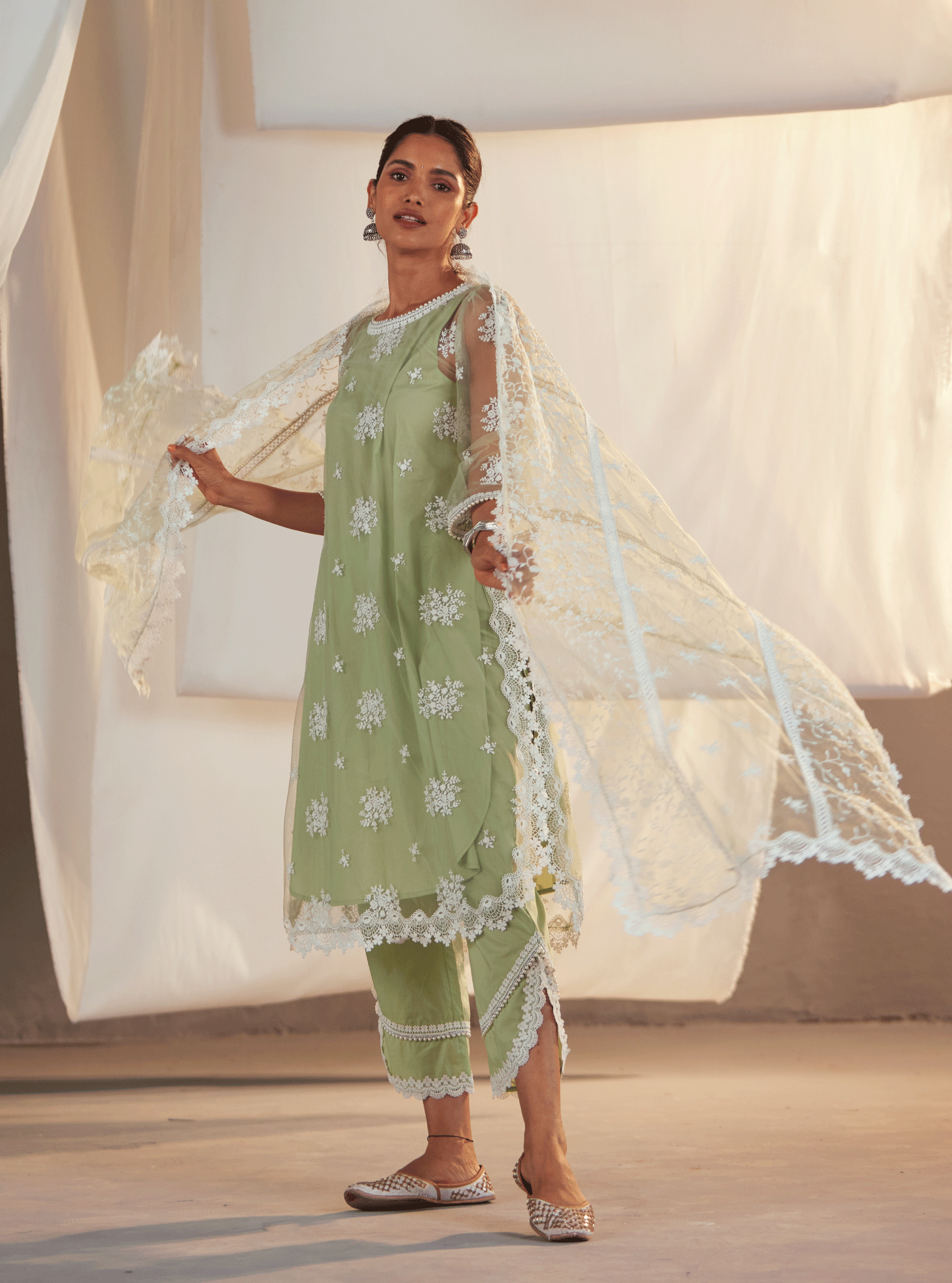 Mulmul Net Astrella Green Kurta With Mulmul Cotton Astrella Green Pant