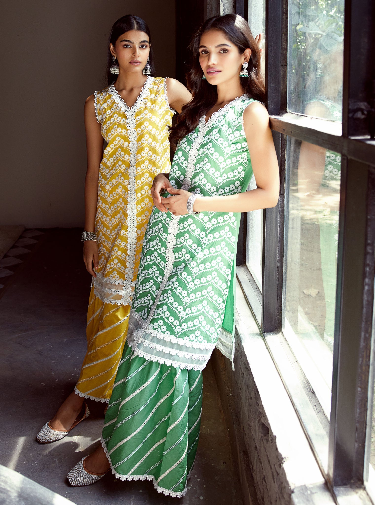 Mulmul Cotton Gabriella Mango Kurta With Gabriella Mango Garara