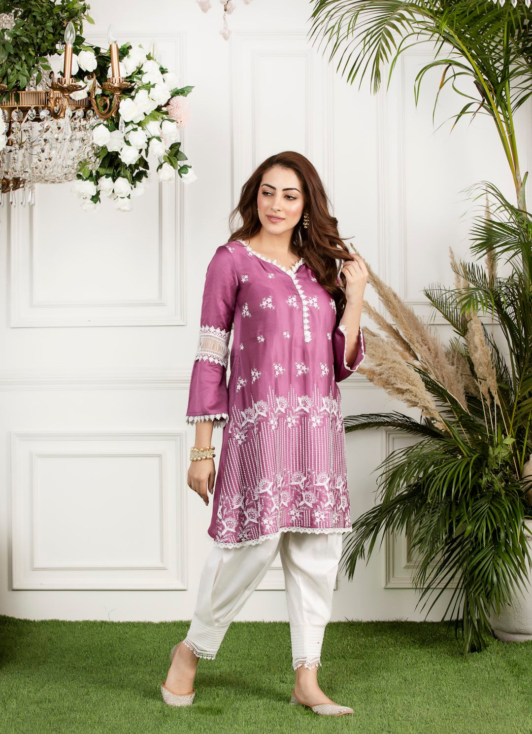 Mulmul Rosemallow Kurta With Front Pleated Pyjamas