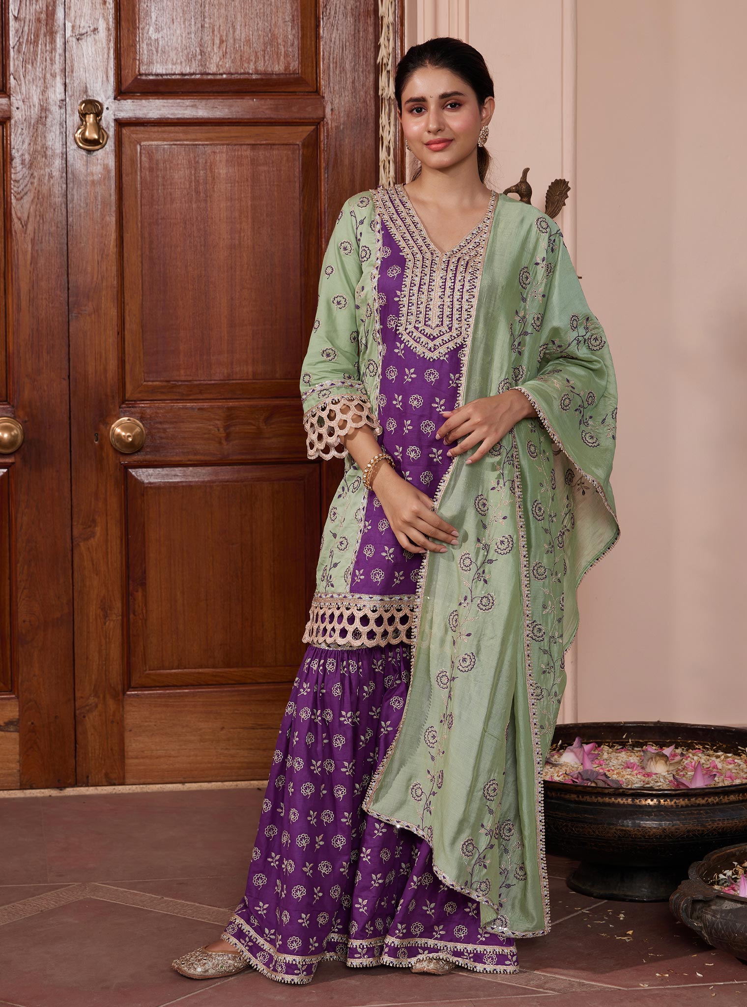 Mulmul Pima Pravi Green Kurta with Mulmul Pima Pravi Green Pant