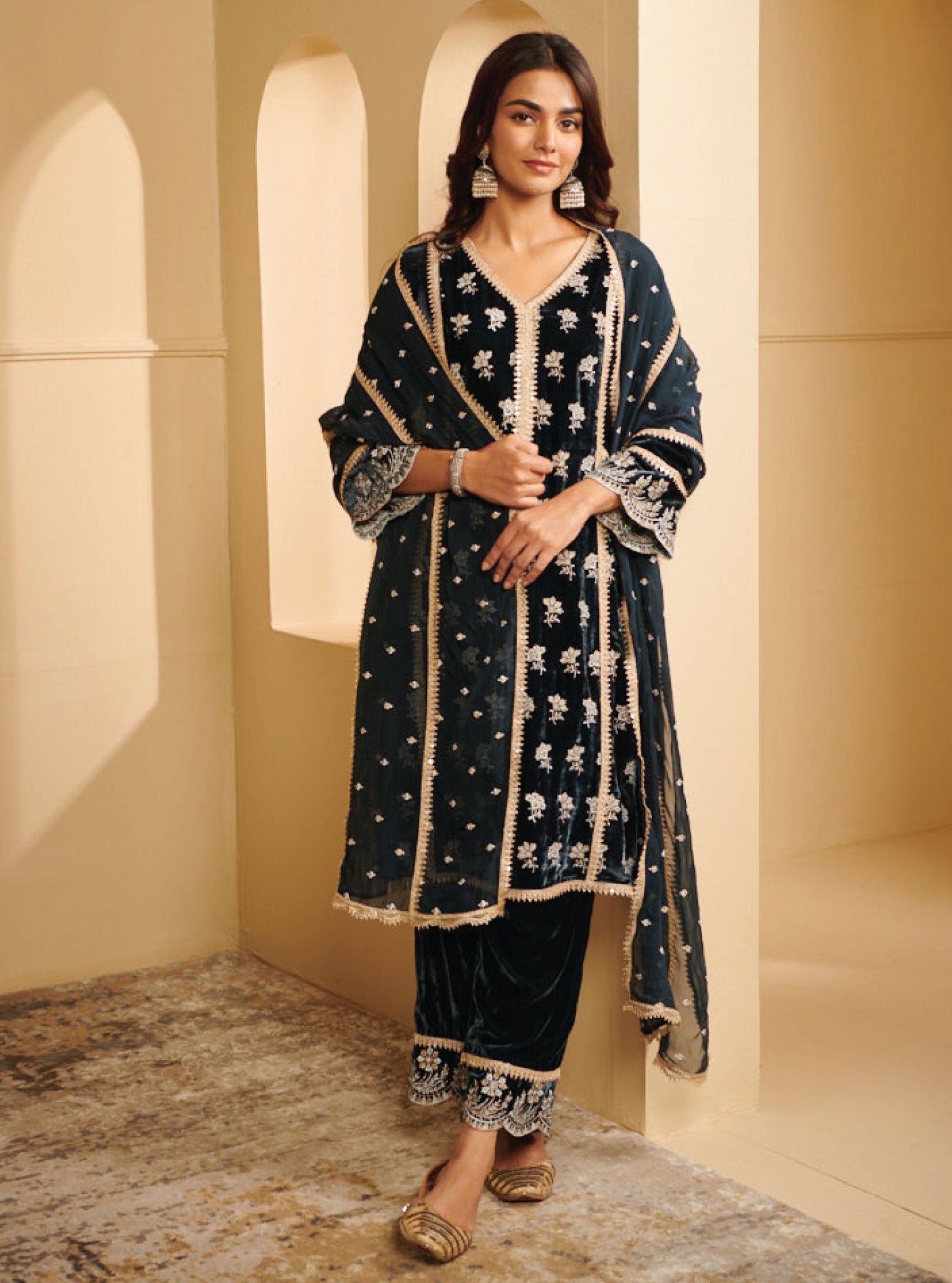 Mulmul Velvet Naia Navy Kurta With Naia Navy Pant