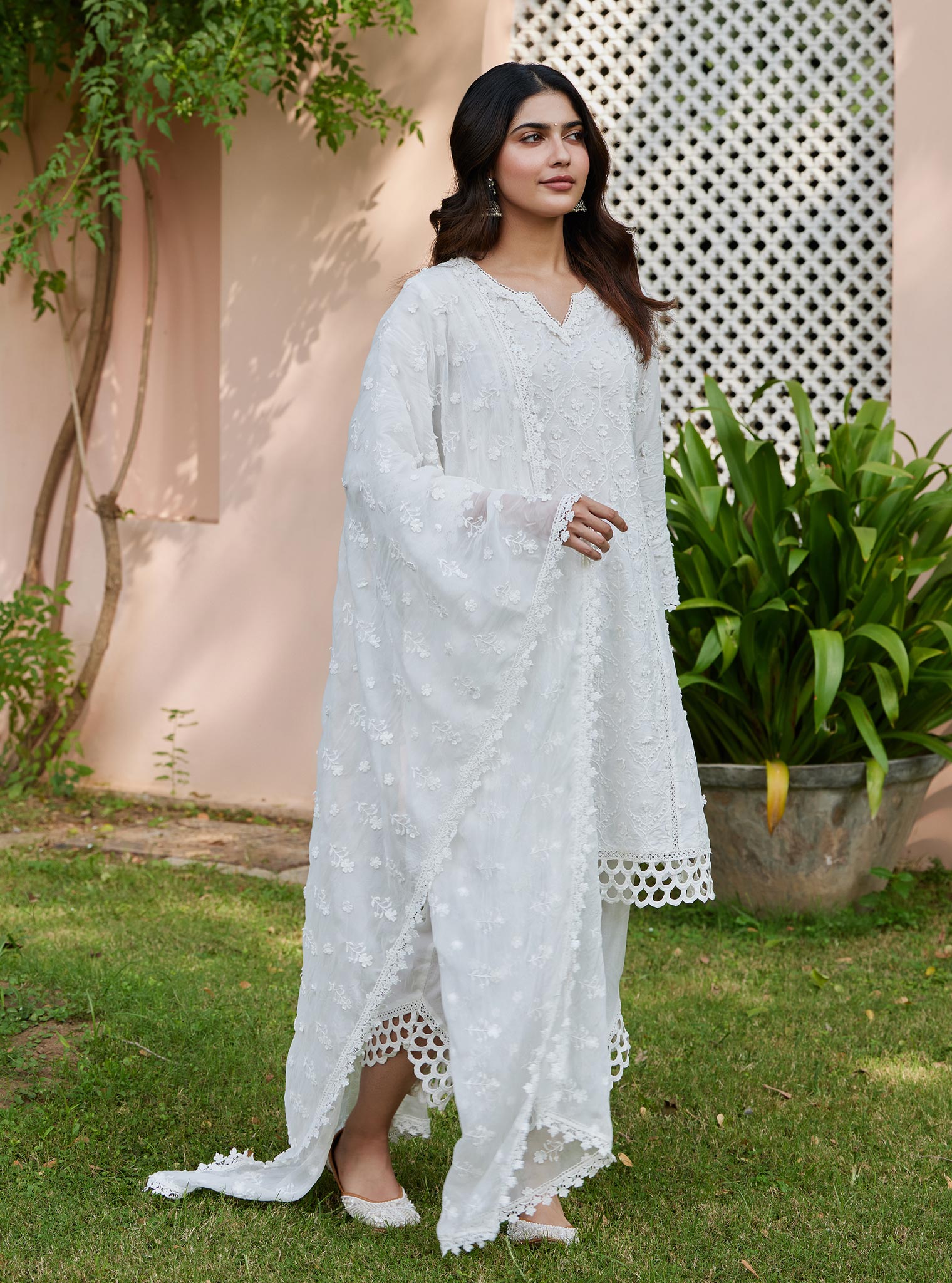 Mulmul Cotton Kainat Off White Kurta with Mulmul Cotton Naksh Off White Pant