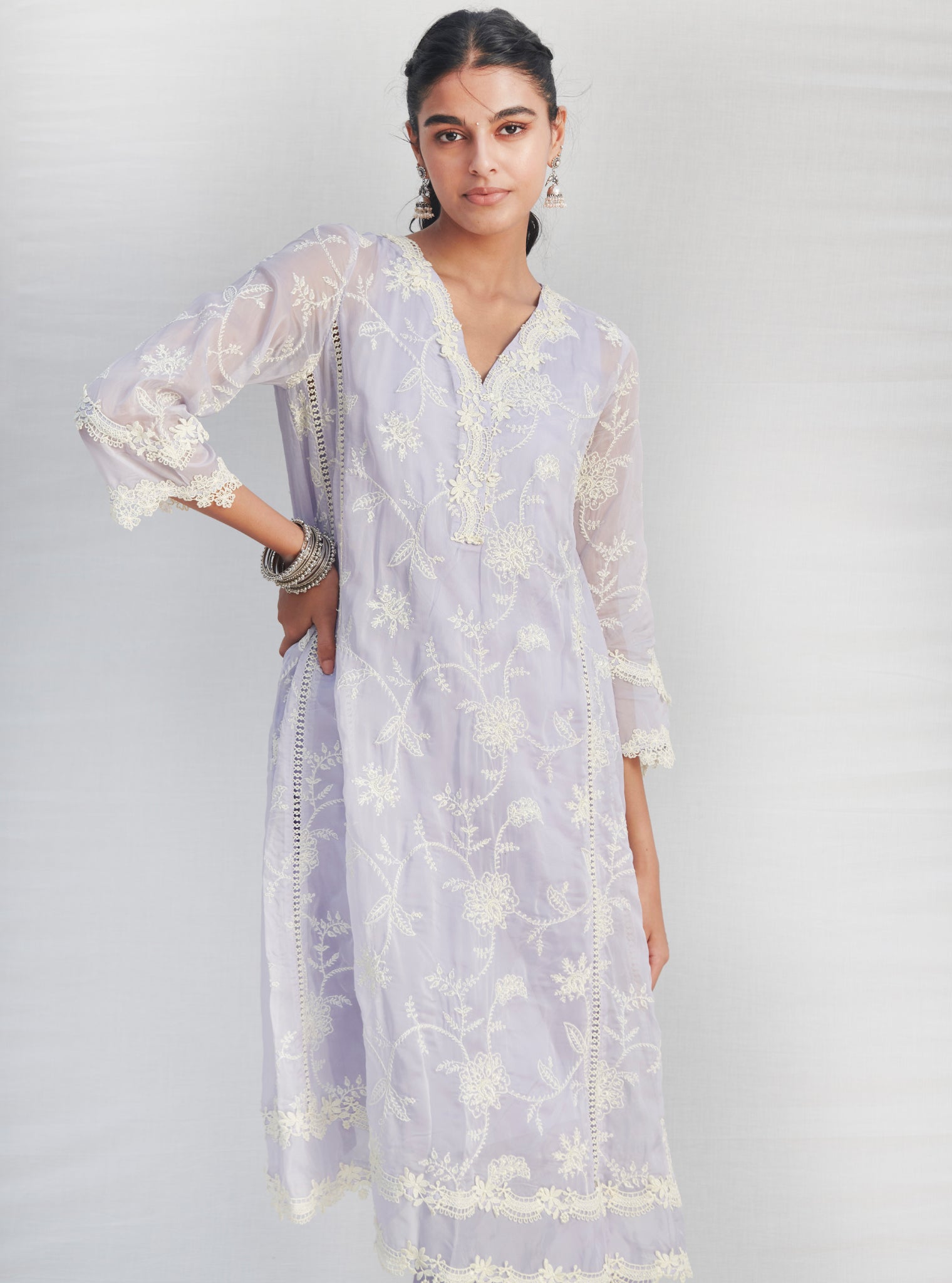 Mulmul Organza Alti Lilac Kurta With Mulmul Cotton Alti Lilac Pant