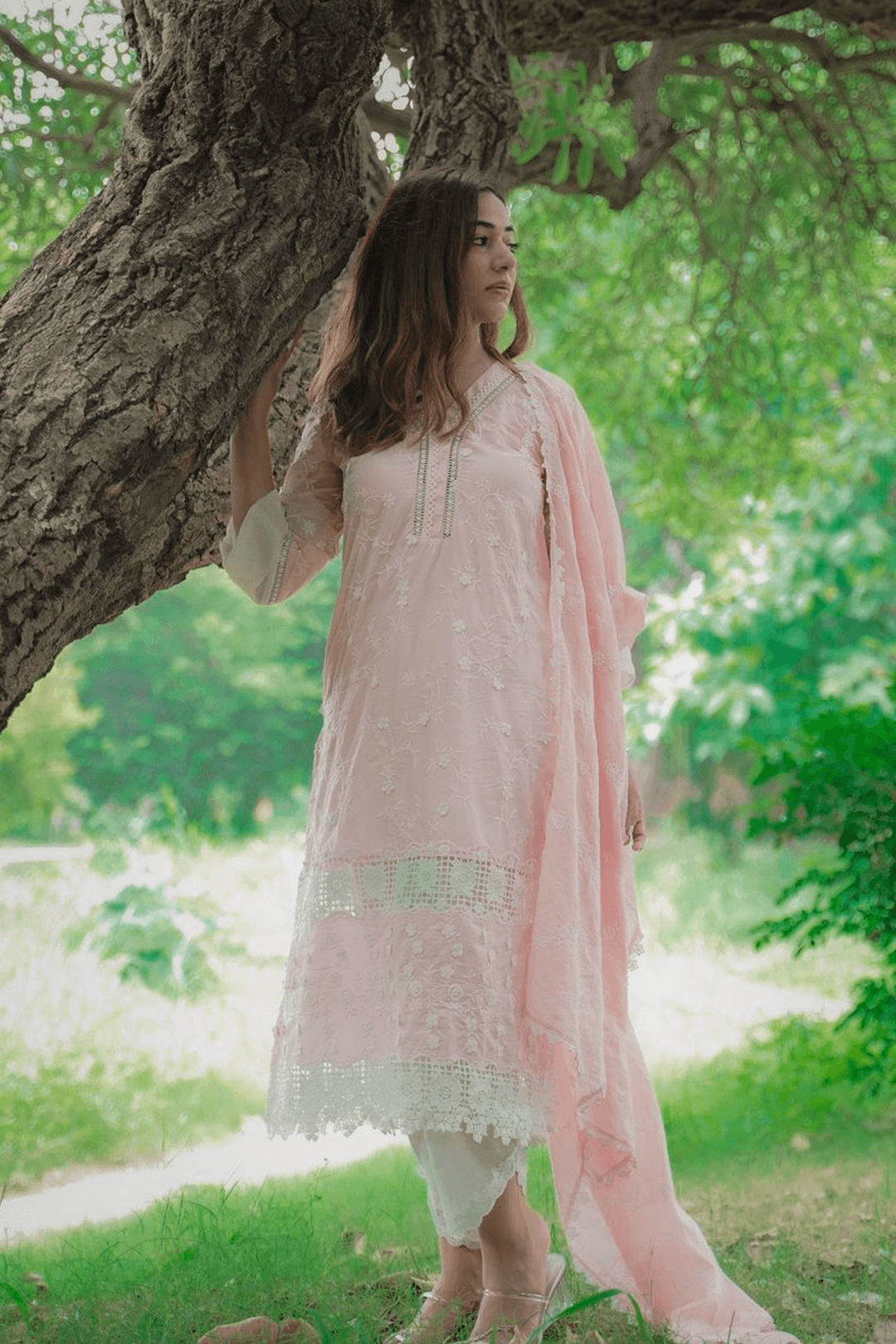 Mulmul Cotton Echo Pink Kurta With Rounded Hem Pant White