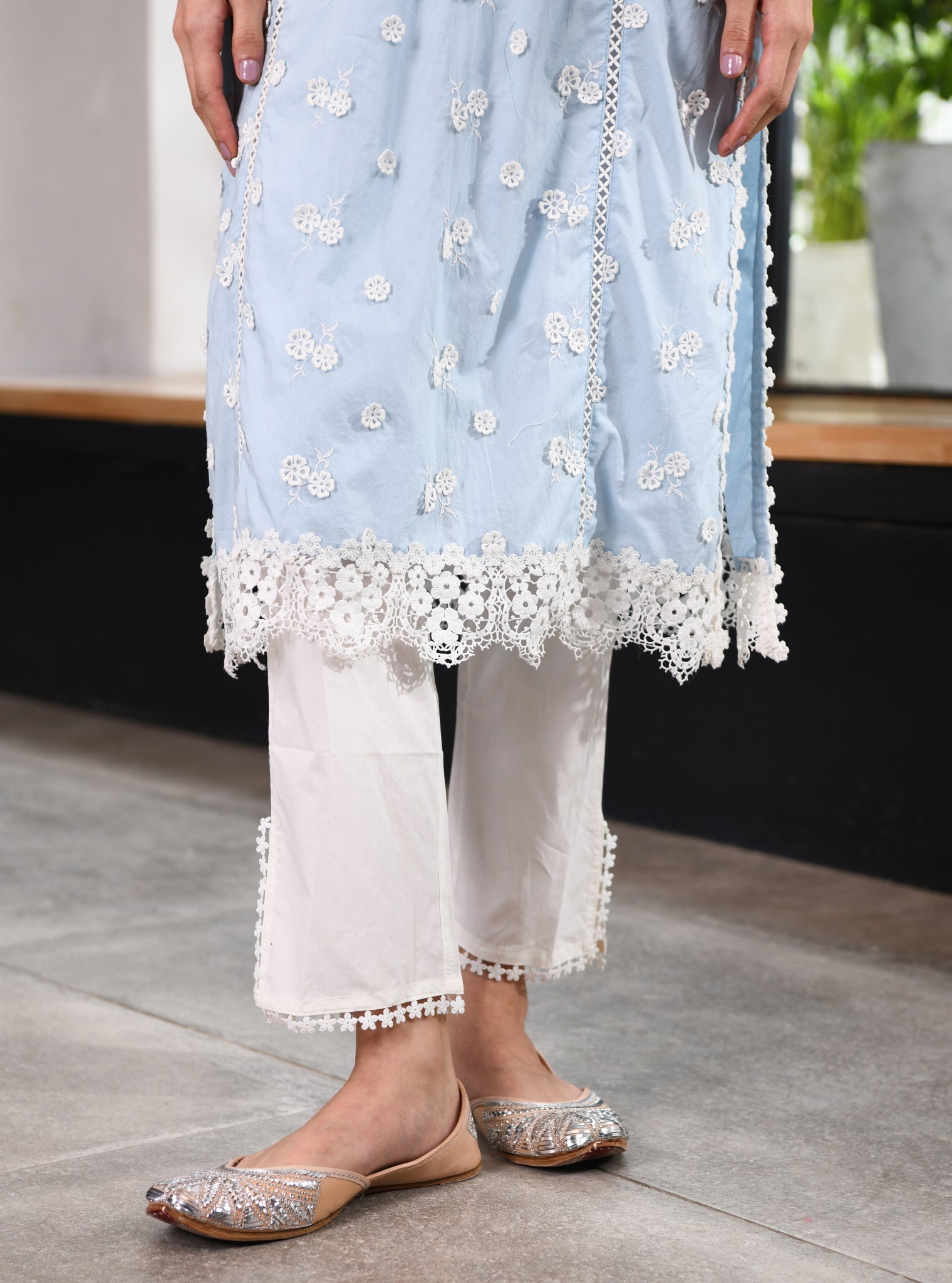 Mulmul Cotton Evie Blue Kurta With Mulmul Cotton Slit White Pant