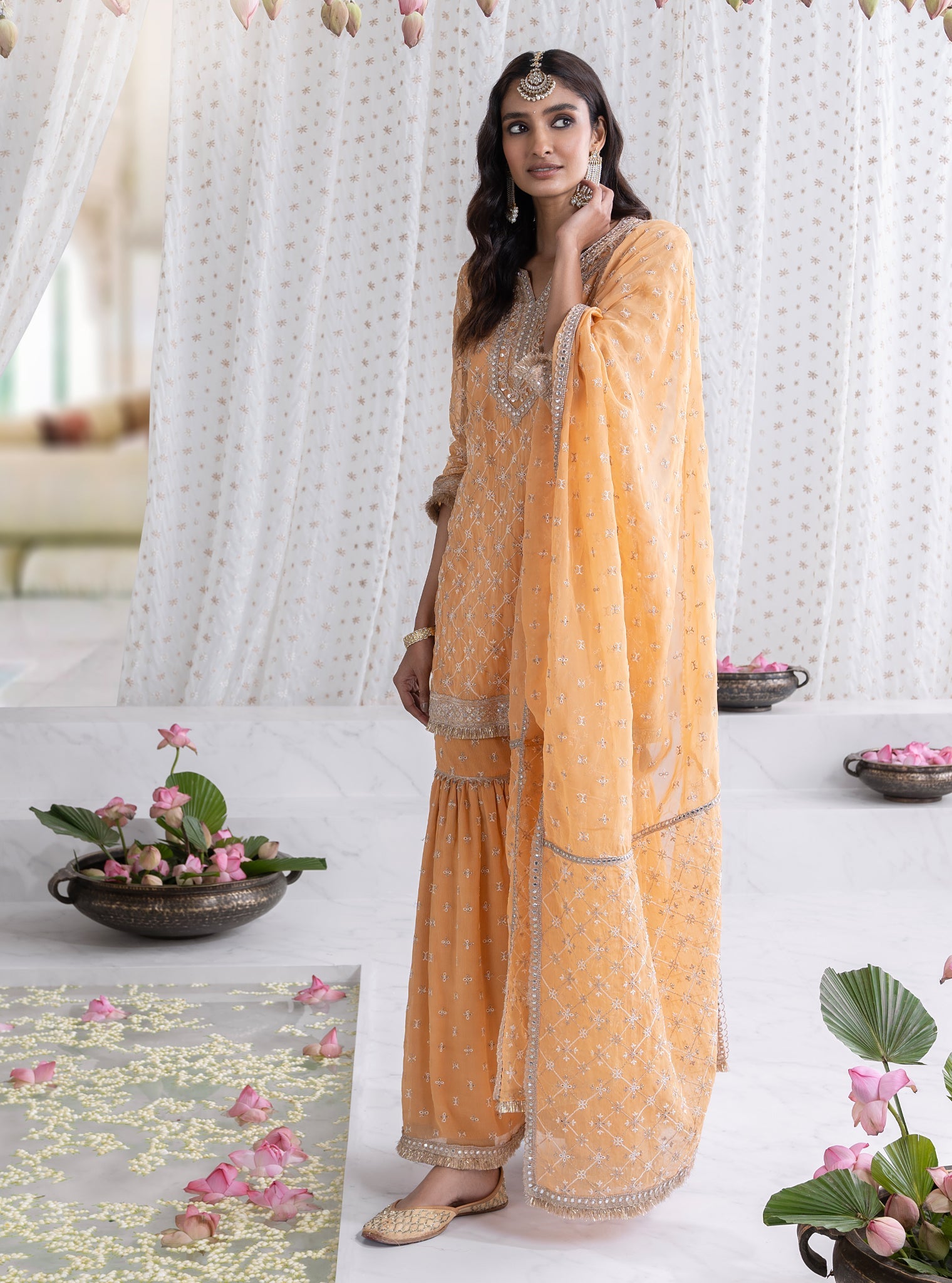 Mulmul Organza Makhna Orange Kurta With Mulmul Chiffon Makhna Orange Garara