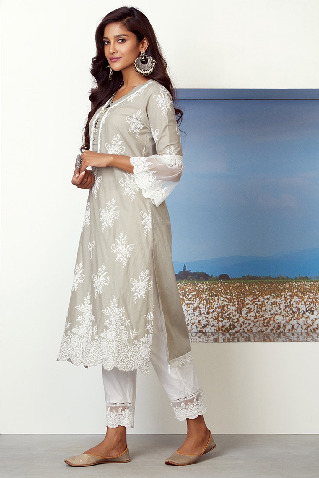 Mulmul Cotton Silver Comet Kurta With Floral Organza Pant