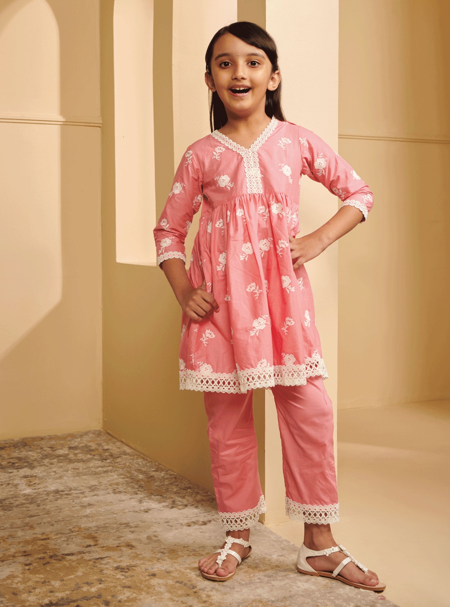 Mulmul Cotton Zuari Pink Kurta With Zuari Pink Pant