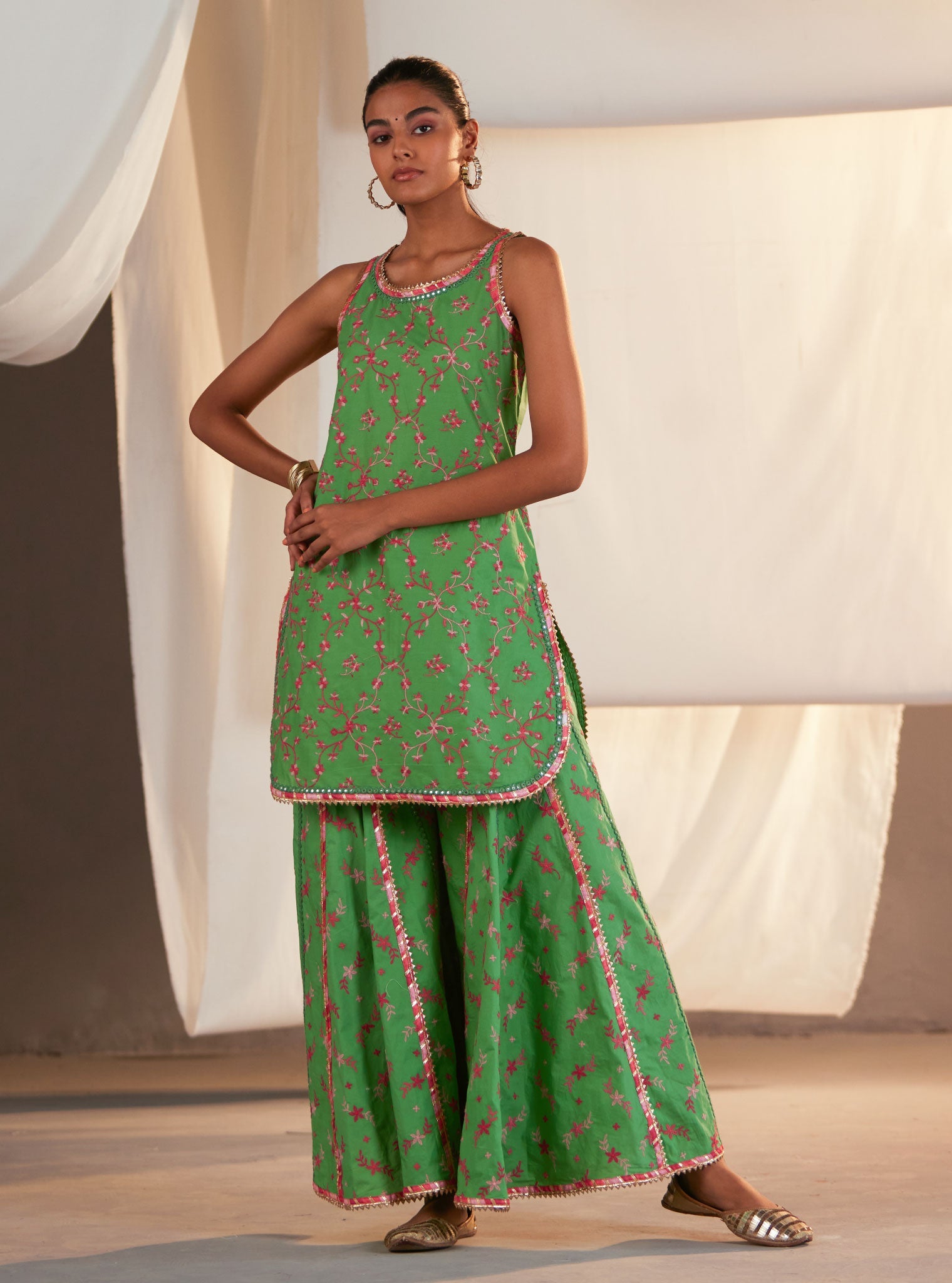 Mulmul Cotton Makayla Green Kurta With Makayla Green Sharara