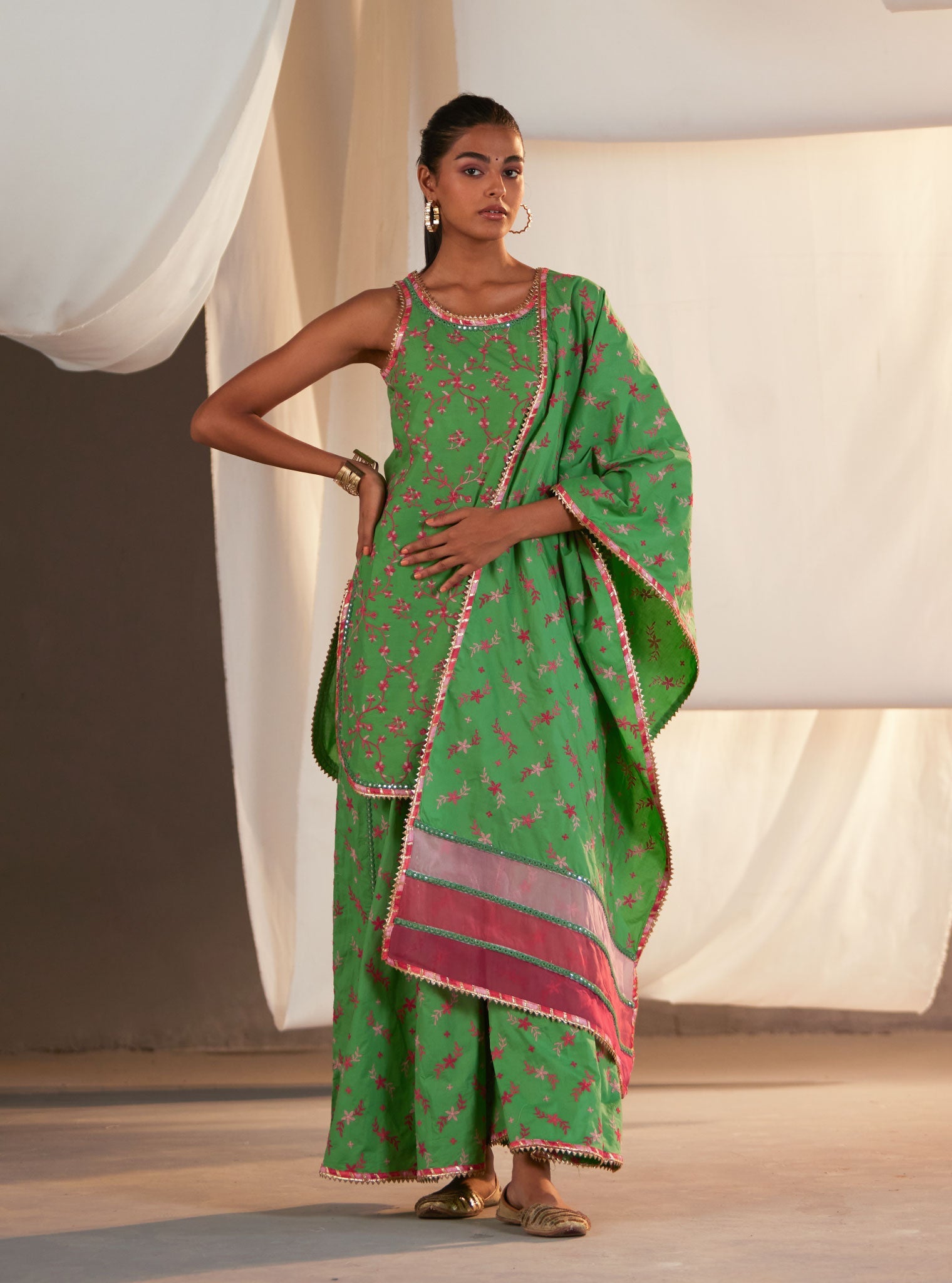 Mulmul Cotton Makayla Green Kurta With Makayla Green Sharara