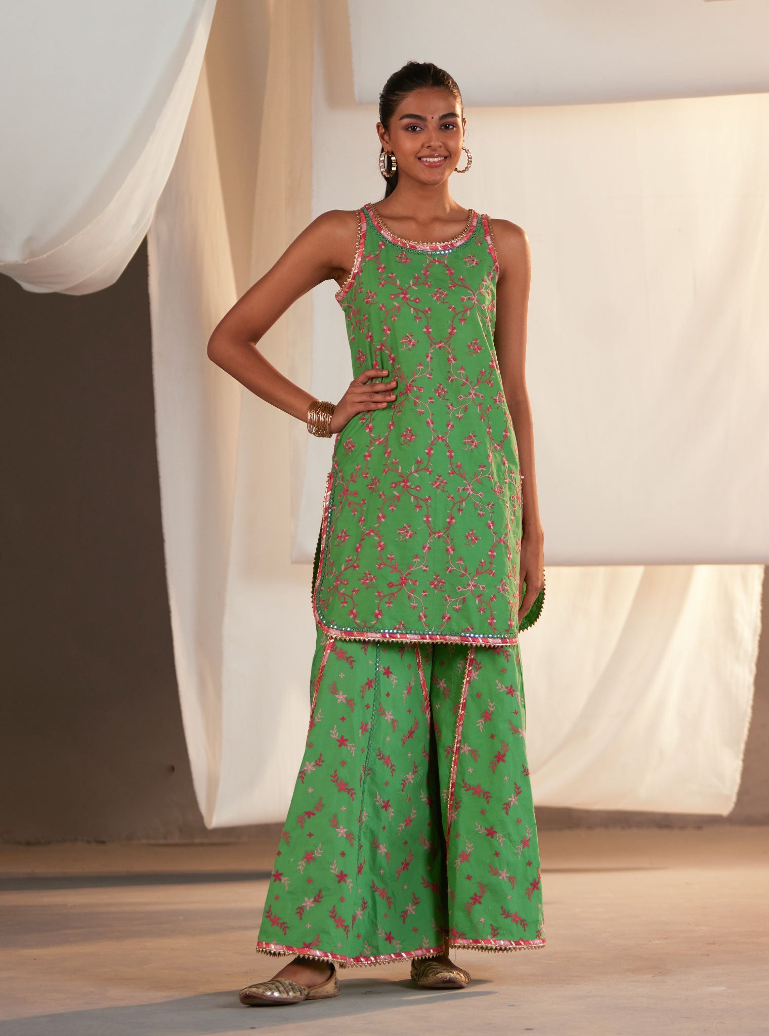 Mulmul Cotton Makayla Green Kurta With Makayla Green Sharara